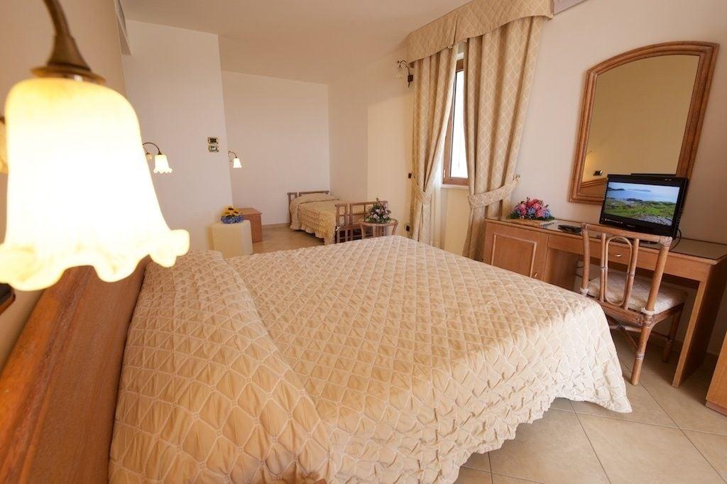 Hotel Portonuovo Βιέστε Εξωτερικό φωτογραφία