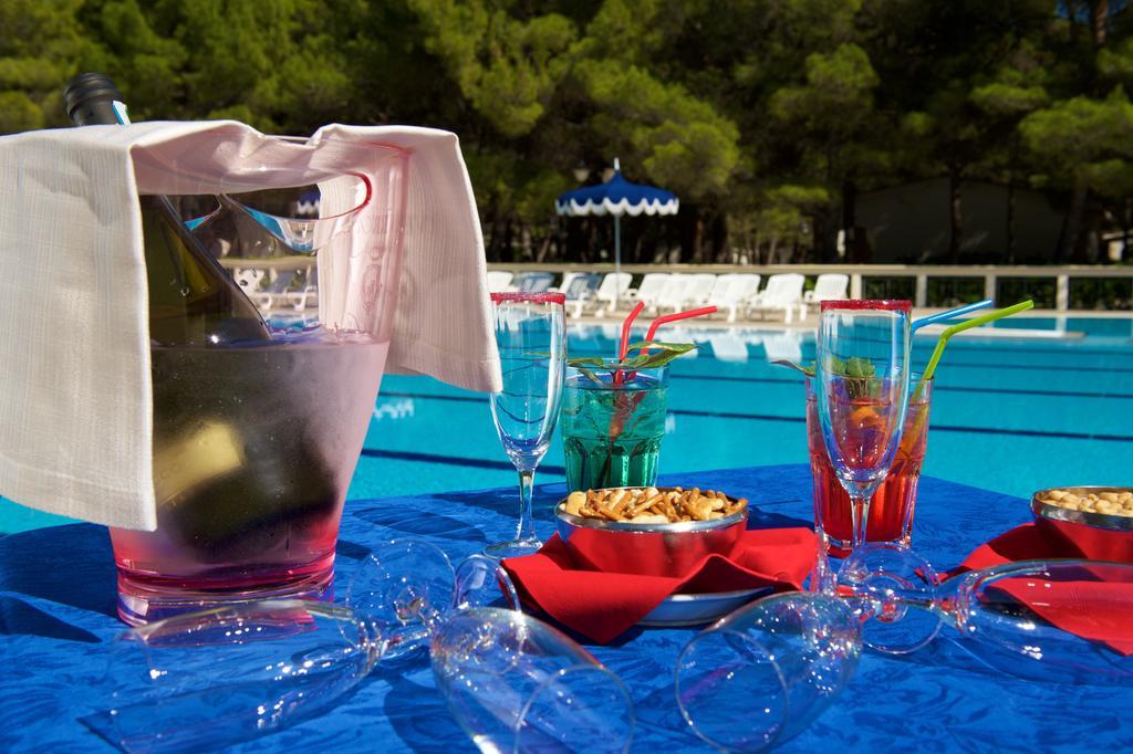 Hotel Portonuovo Βιέστε Δωμάτιο φωτογραφία