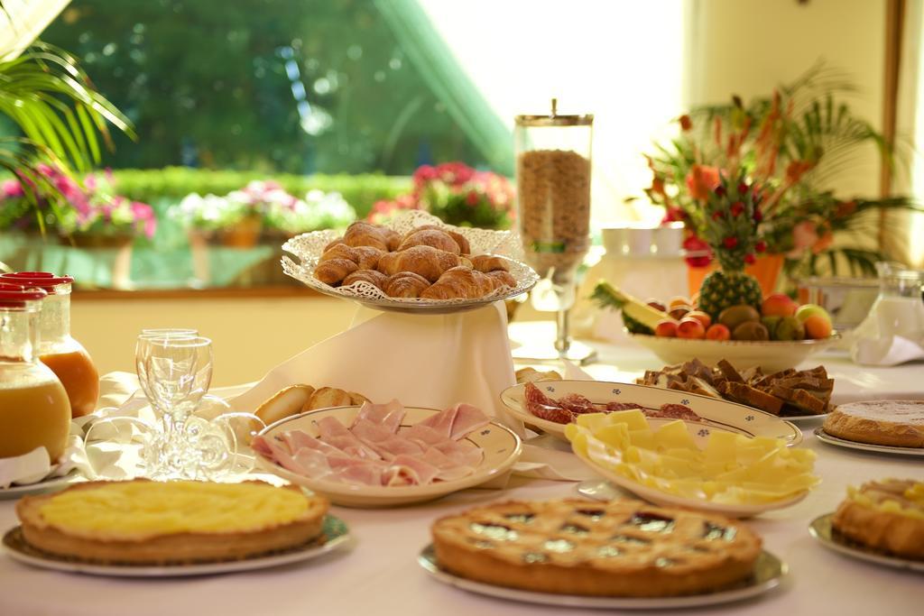 Hotel Portonuovo Βιέστε Δωμάτιο φωτογραφία