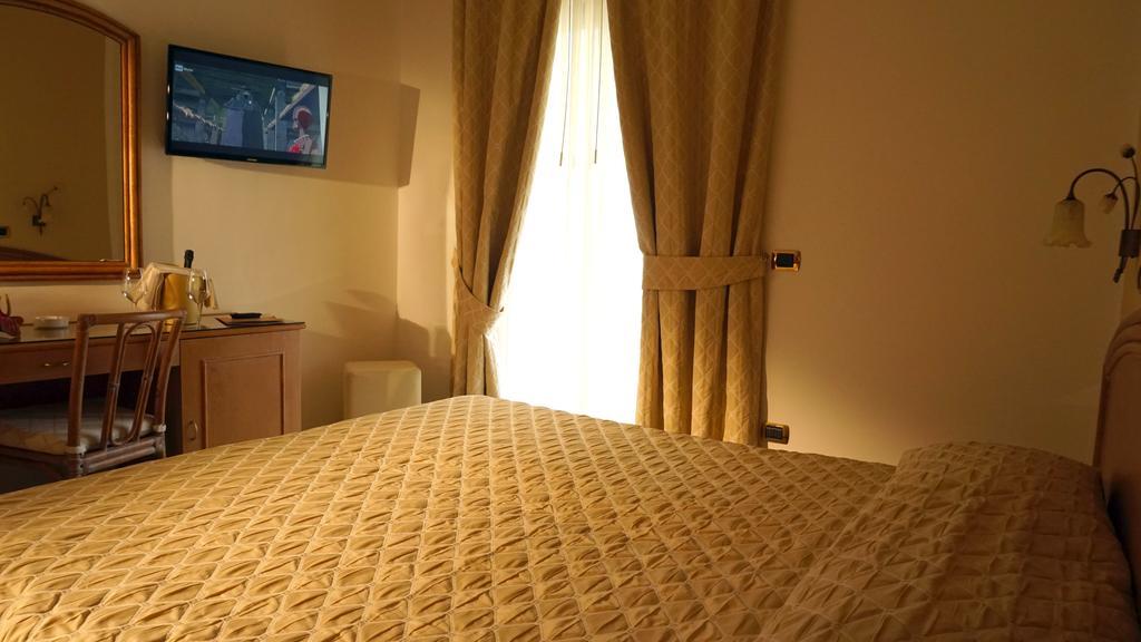 Hotel Portonuovo Βιέστε Εξωτερικό φωτογραφία