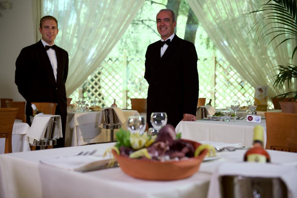 Hotel Portonuovo Βιέστε Εξωτερικό φωτογραφία